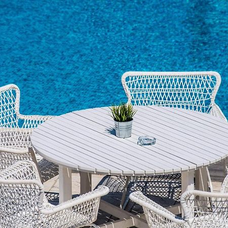 Philoxenia Suites Vrasná Екстериор снимка