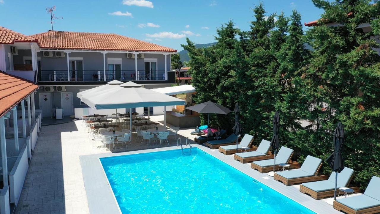 Philoxenia Suites Vrasná Екстериор снимка