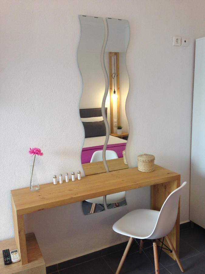 Philoxenia Suites Vrasná Екстериор снимка